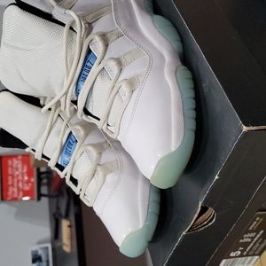 Air Jordan 11